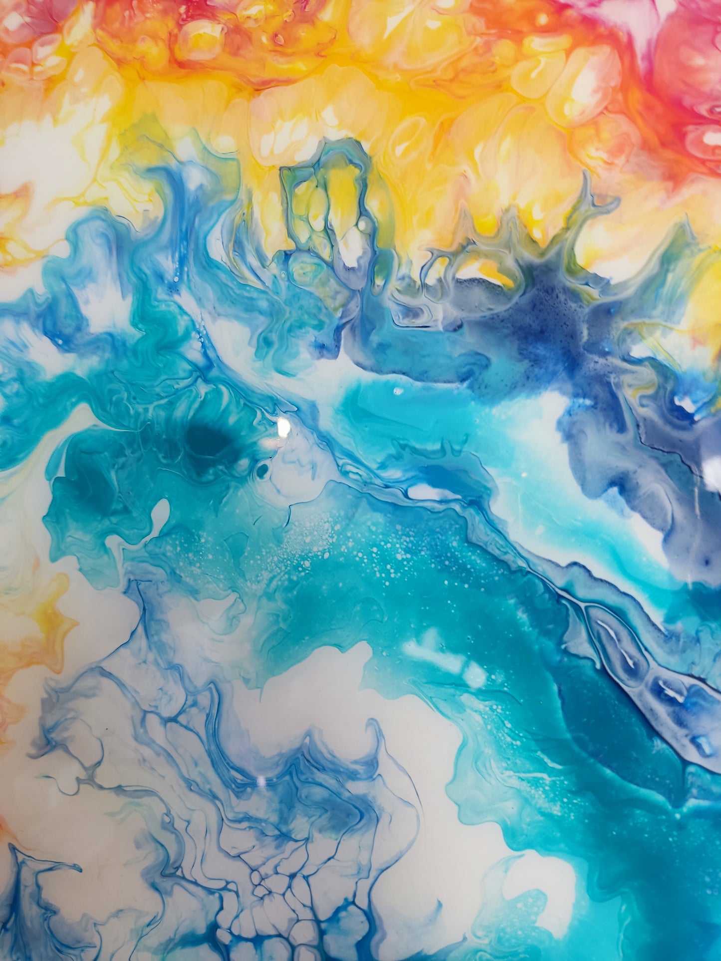 „Feuer und Wasser: Ein Meisterwerk der Harmonie“  HOCHGLANZ mit Resin veredelt, Ø 50cm Durchmesser