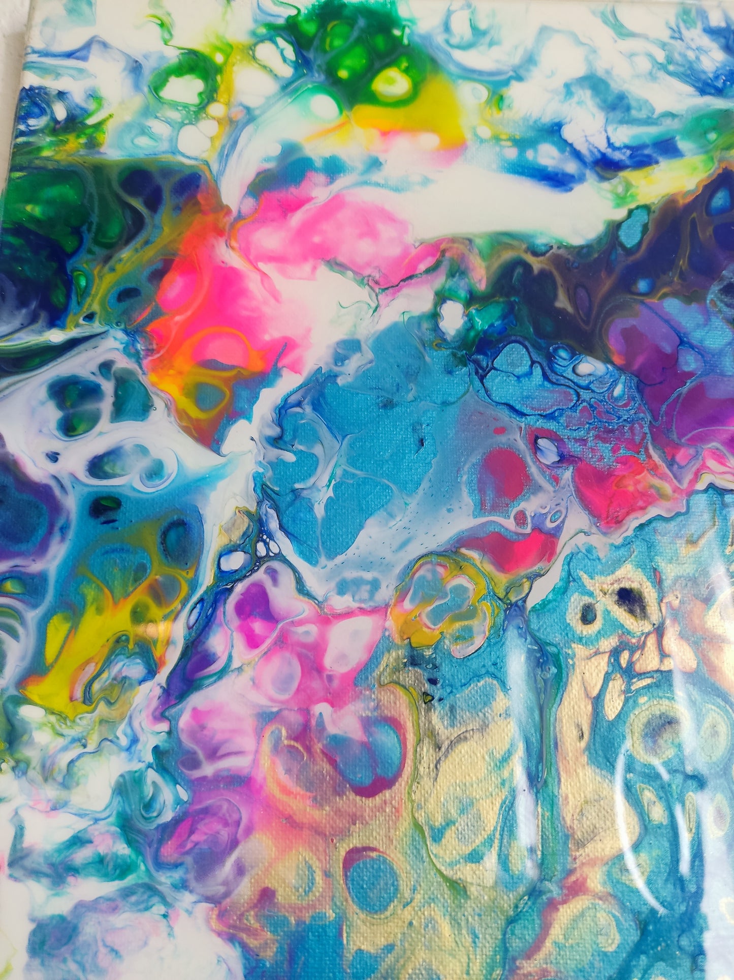 „Der Koi des Wohlstands: ‚Pouring Lake‘ für Erfolgsgeniesser!“